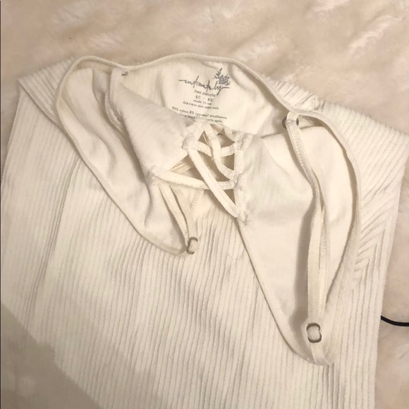 Top - Picture 2 of 2